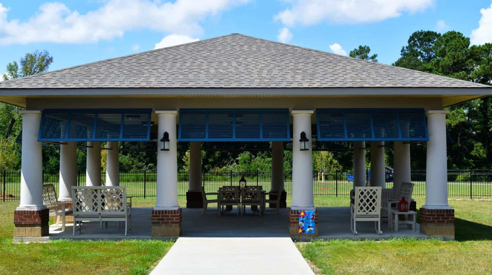 Image of The Woodlands Healthcare Center (2)