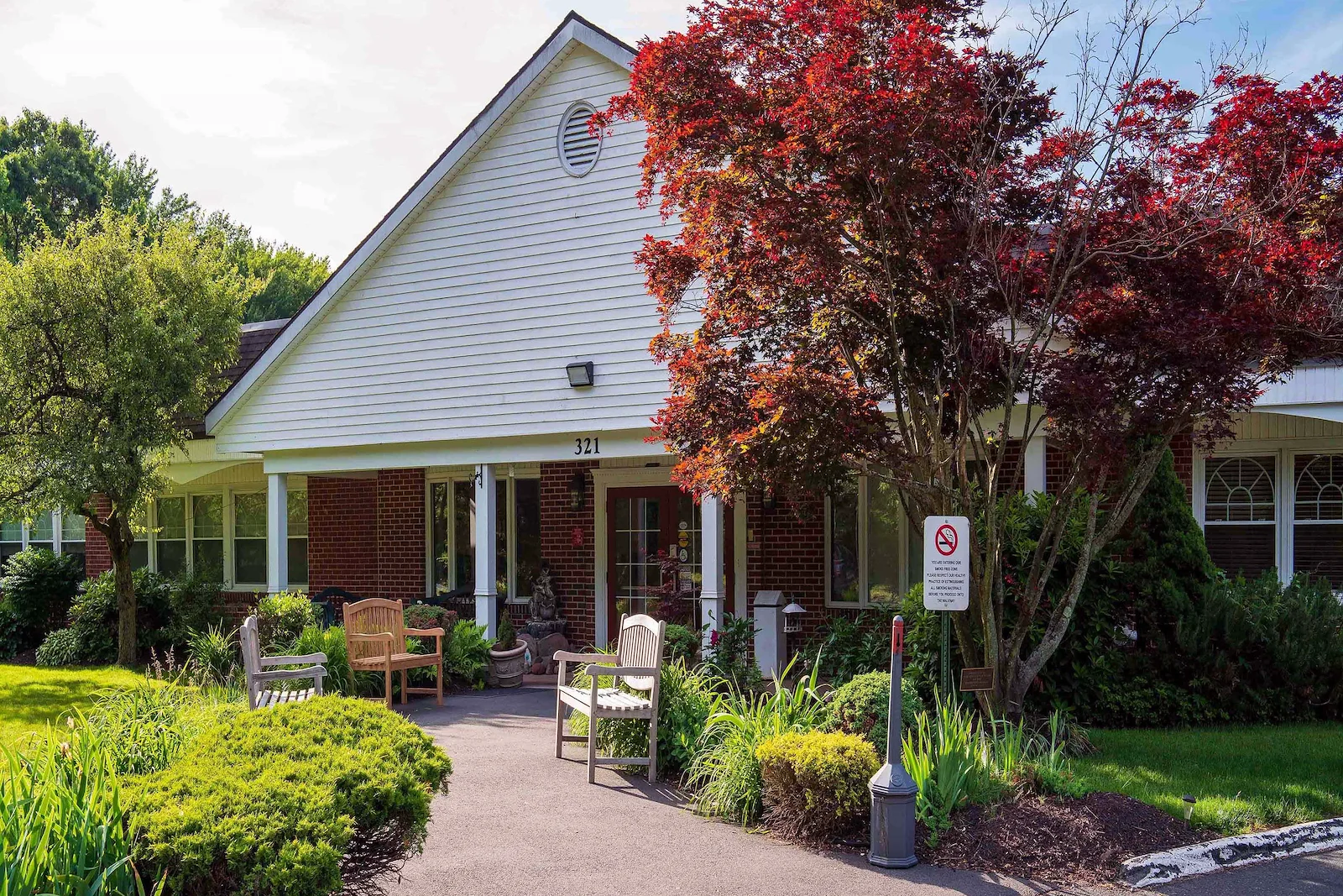 Image of Sheriden Woods Health Care Center (1)
