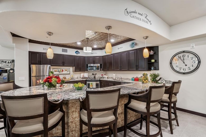 Osprey Heights Gracious Retirement Living Hawthorn Senior Independent Living in Valrico, Florida kitchen