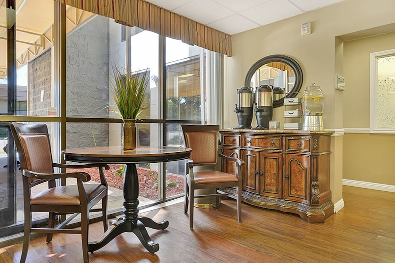 Image of Arbor Palms of Anaheim (8)