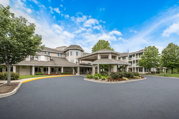 Image of Holiday Redbud Hills (1)