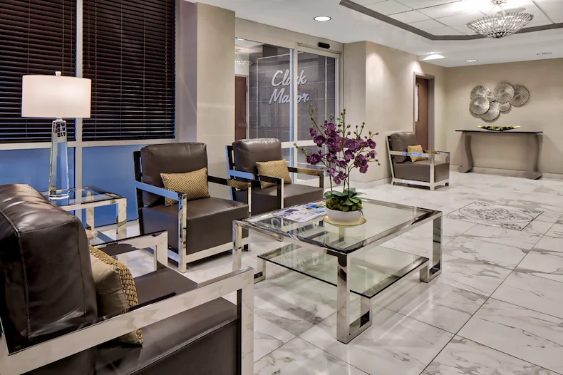 Image of Clark Manor (2)