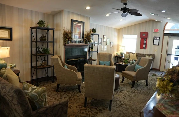 Heritage Park Assisted Senior Living & Garden Homes in Fort Wayne, IN living room