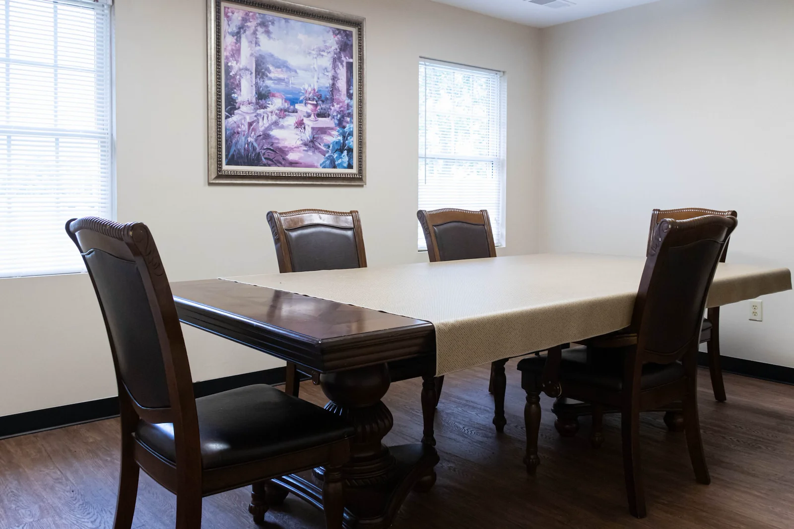 Image of Hampton Manor (4)