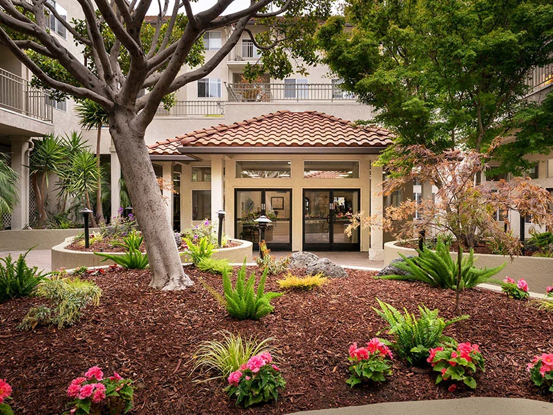 Image of Holiday Warburton Place (2)