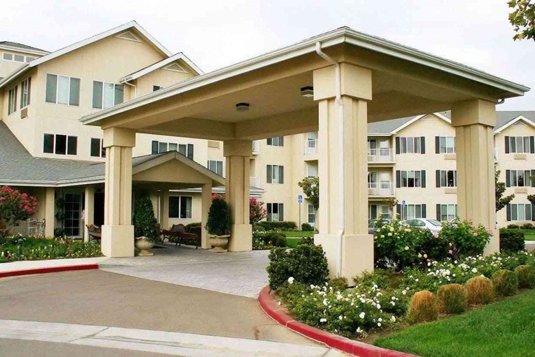 Image of Solstice Senior Living at Clovis (2)