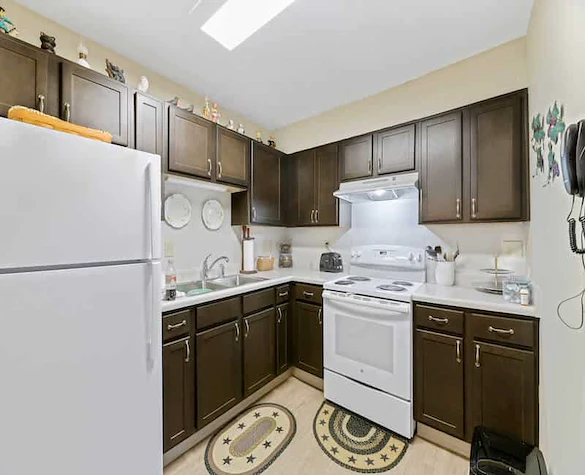 Image of Barnesville Manor (4)