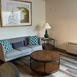 Sugar Creek Apartments independent senior living in Waukee, Iowa apartment living room