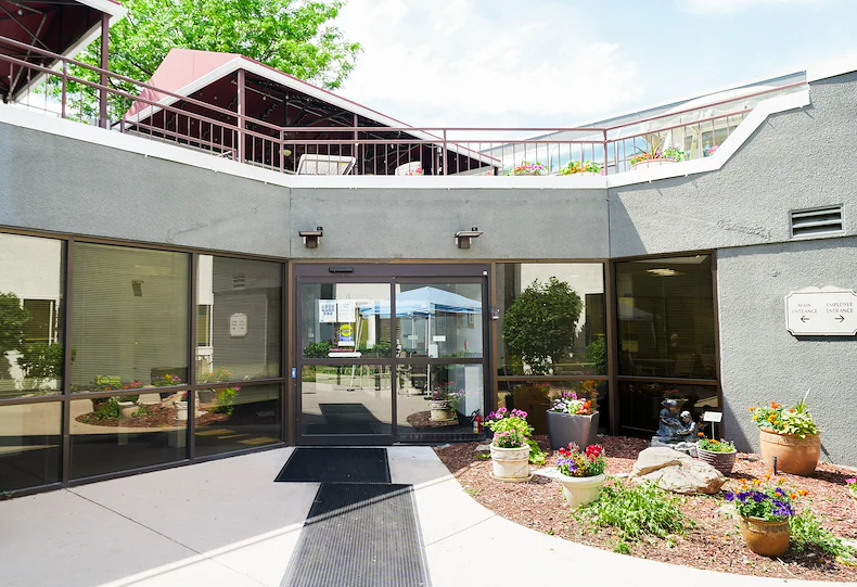 Image of Cherrelyn Healthcare Center (2)