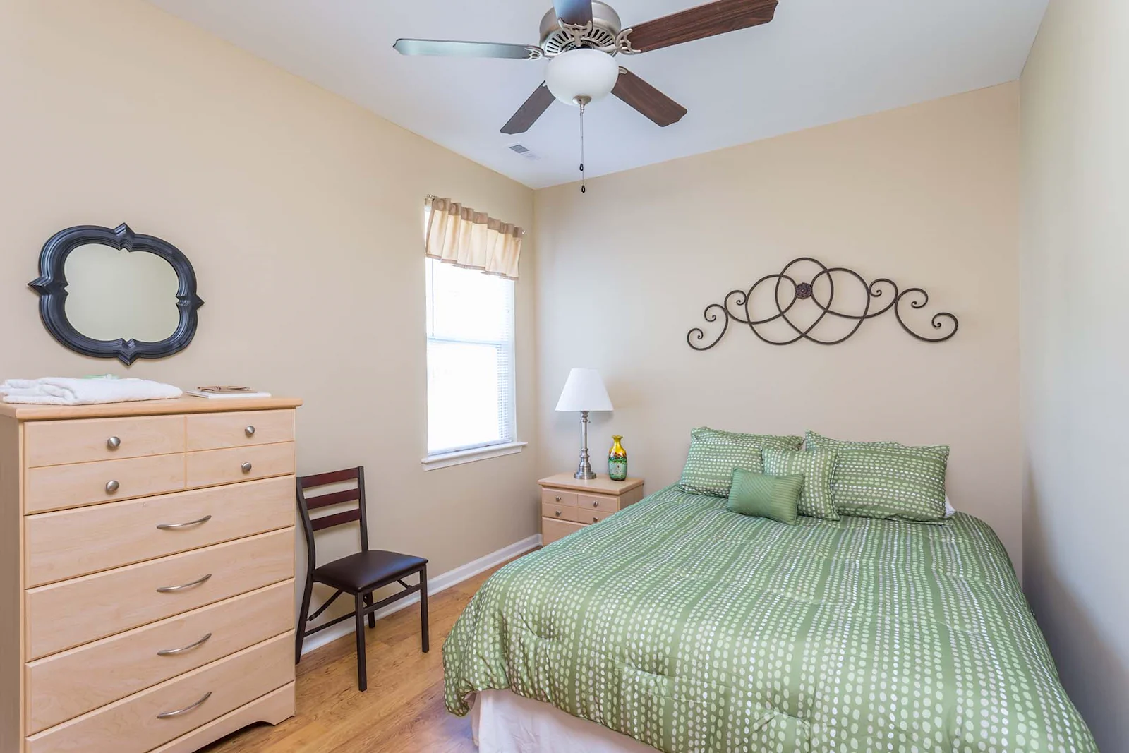 Image of Avendelle at Lazy River (3)