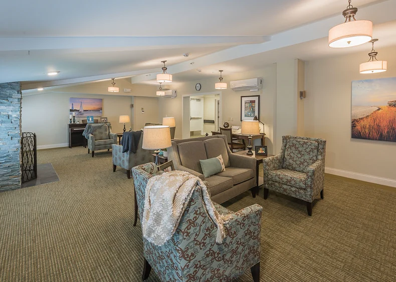 Image of West Bay Warwick (6)