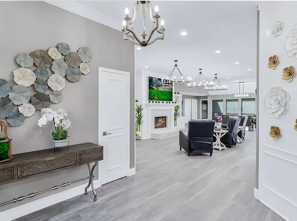 Image of Silver Leaf Allen (3)