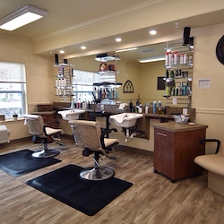 Ashton Gardens Gracious Retirement Living Hawthorn Senior Living Community in Portland, Maine beauty hair salon