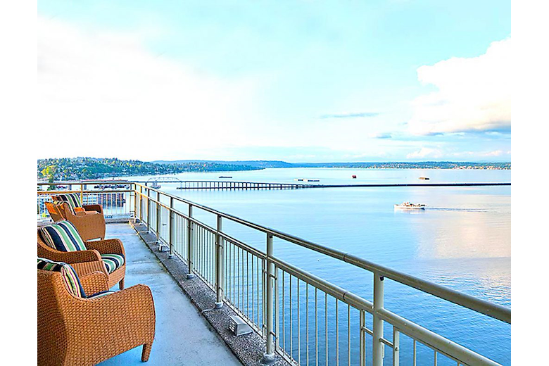 Image of Parkshore (3)