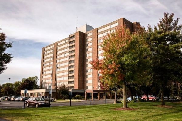 Image of Riverview Towers Co-op (1)