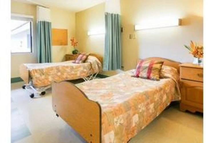 Image of Pacific Coast Manor (4)