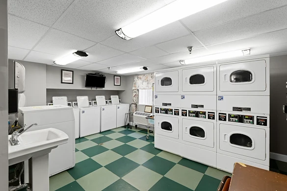 Image of Colbert Square (3)