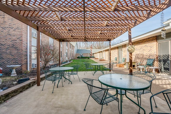 Image of StoneBridge Oak Tree Assisted Living (5)