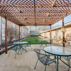 Image of StoneBridge Oak Tree Assisted Living (5)