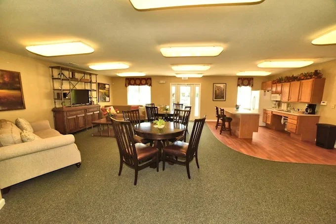 Image of Whitehouse Square Senior Villas (3)