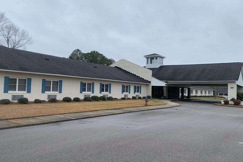 Image of Hunter Hill Senior Living (1)