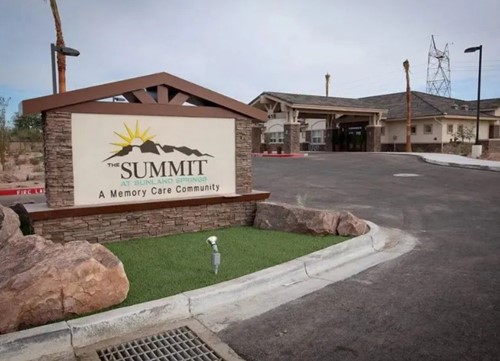 Image of The Summit at Sunland Springs (1)