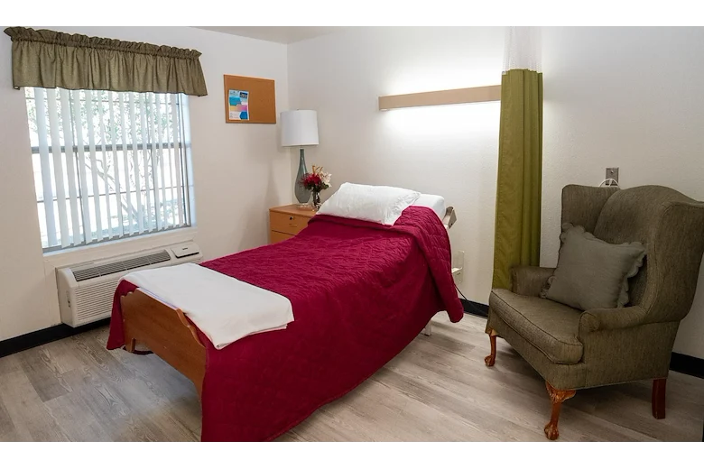 Image of Legend Oaks Healthcare & Rehabilitation of Ennis (7)