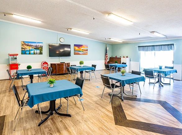 Image of Paramount Convalescent Center (1)