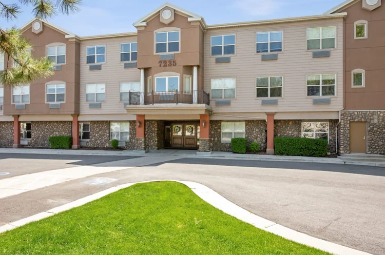 Image of Valencia at Cottonwood Heights (1)