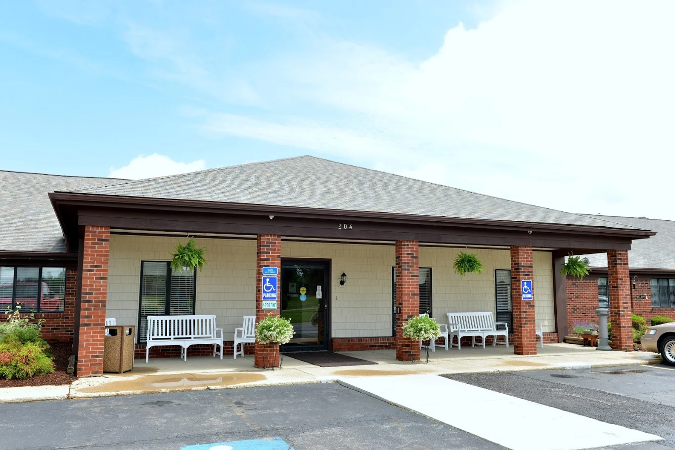 Image of Laurels Of New London (2)