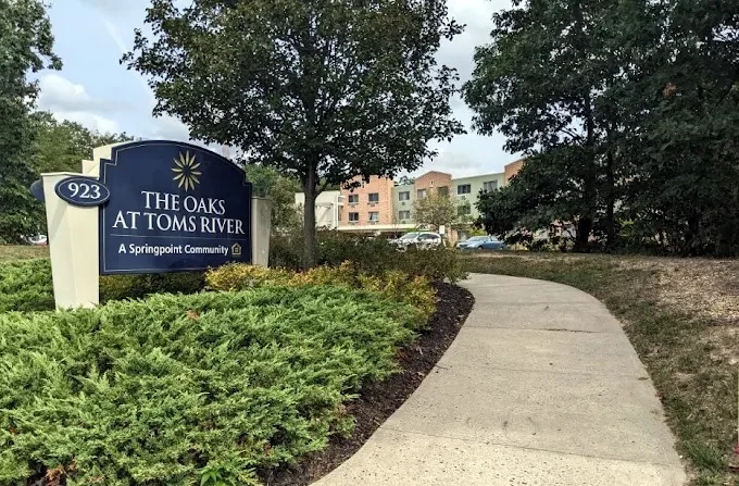 Image of The Oaks at Toms River (5)