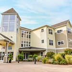 Avamere at Bethany Senior Living in Portland, Oregon front exterior