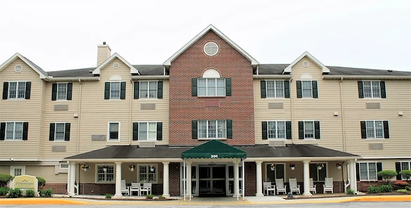 Image of Paramount Senior Living at Newark (1)
