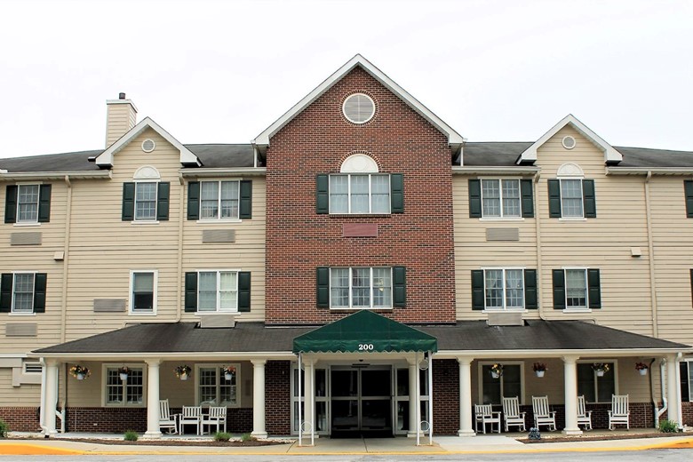 Image of Paramount Senior Living at Newark (1)