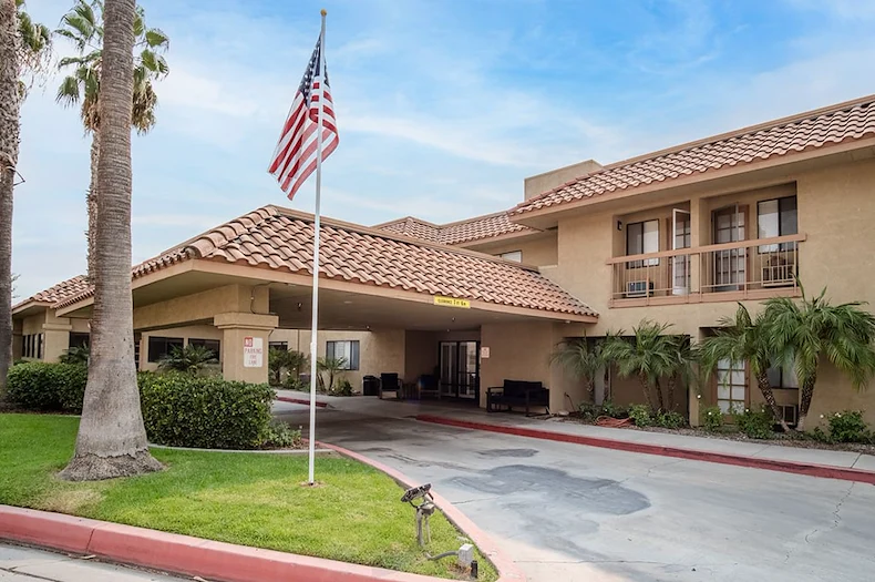 Image of Vista Blue Mountain Senior Living (1)