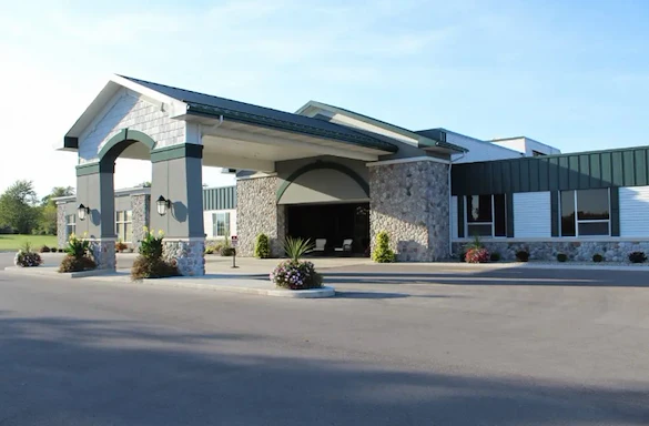 Image of Miller's Merry Manor Garrett (1)