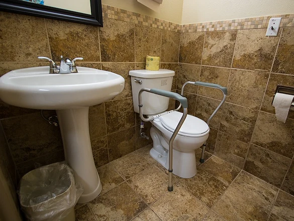 Image of Lakeland Nursing and Rehab Center (7)