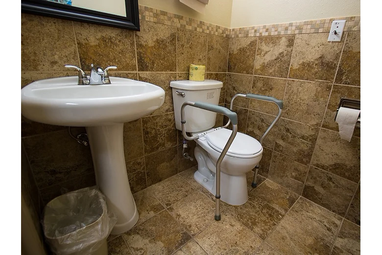 Image of Lakeland Nursing and Rehab Center (7)