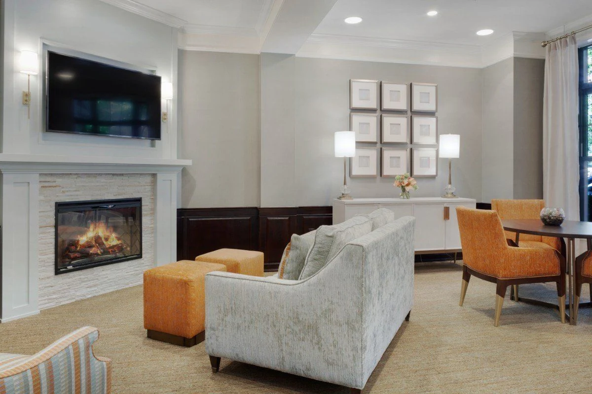 Image of Sunrise on Connecticut Avenue (9)