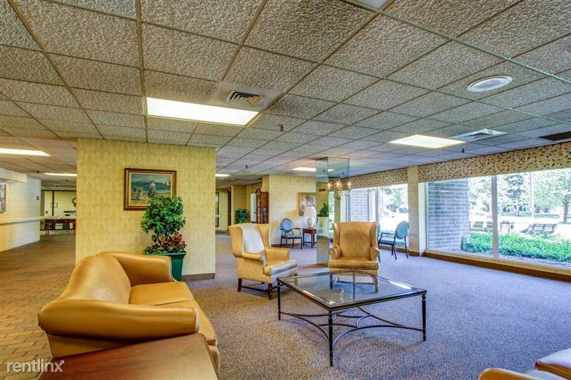 Image of Hazelcrest Place Apartments & Townhomes (7)