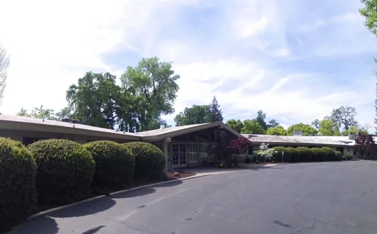 Image of Oakwood Healthcare Center (2)