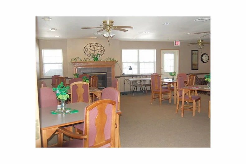 Image of Sunrise Village South Milwaukee (4)