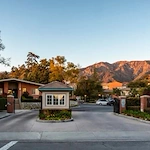 Image of Royal Oaks Senior Living (1)