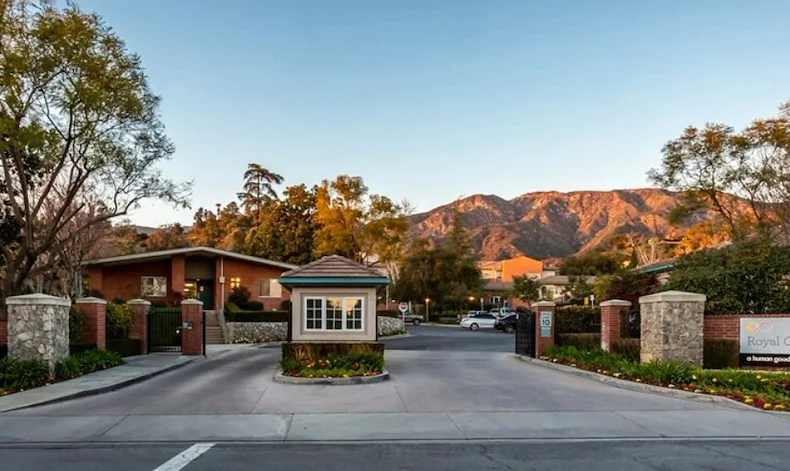 Image of Royal Oaks Senior Living (1)