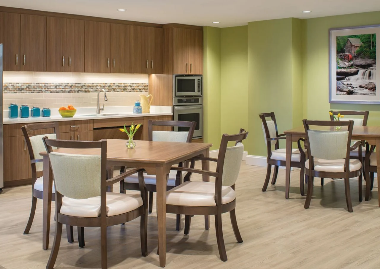 Image of Oak Crest Senior Living (3)