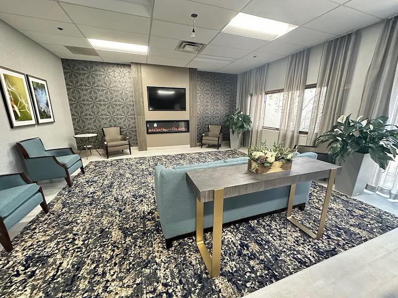 Image of The Pearl Of Naperville (2)