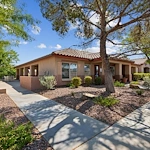 Image of Henderson Manor (1)