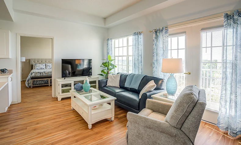 Image of Regal Palms (4)