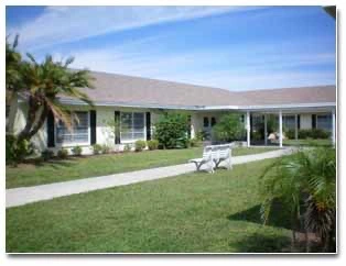 Hidden Lakes Senior Living Community Vero Beach, FL, exterior