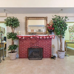 Image of Colonial at West Palm Beach (4)